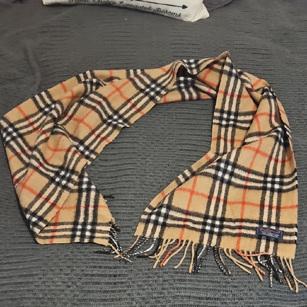 Authentic Burberry Cashmere Classic Plaid Unisex Scarf - Tan/Black